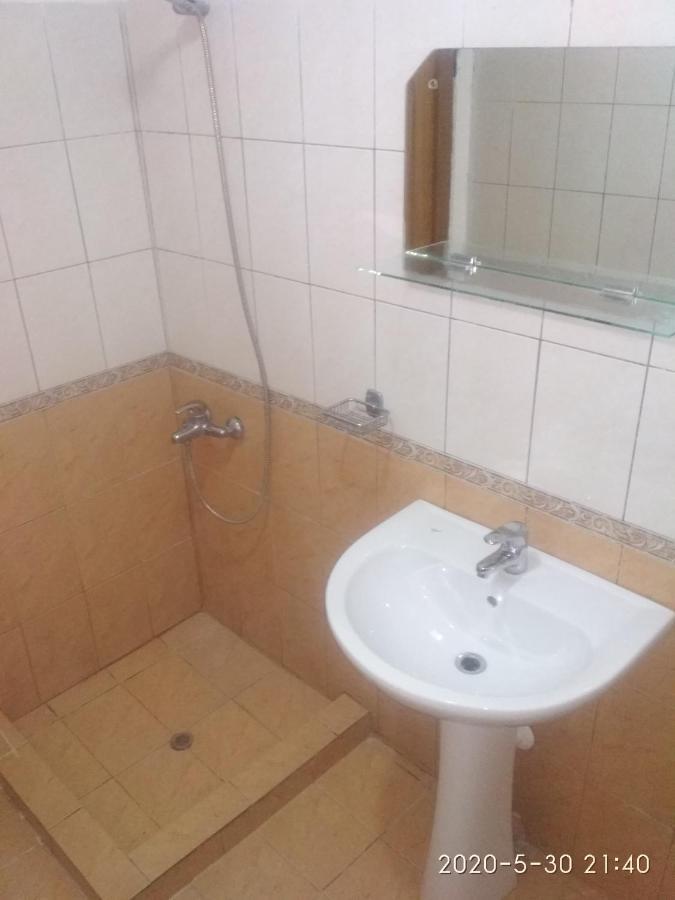 Karafil Guesthouse Gjirokastër Eksteriør bilde