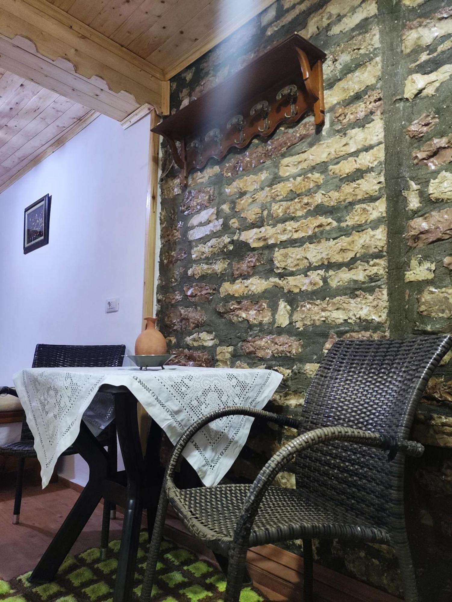 Karafil Guesthouse Gjirokastër Eksteriør bilde