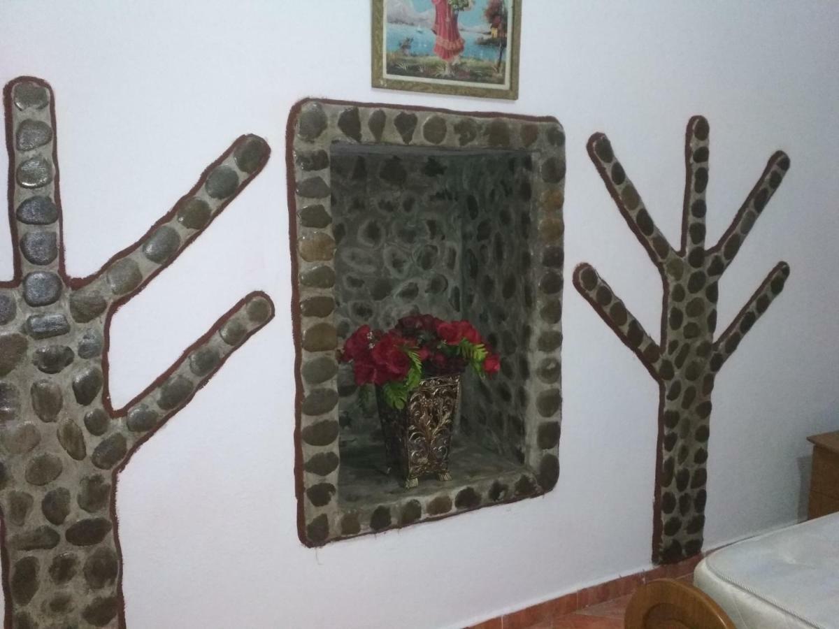 Karafil Guesthouse Gjirokastër Eksteriør bilde