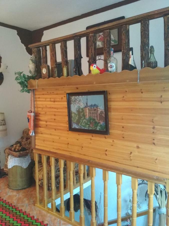 Karafil Guesthouse Gjirokastër Eksteriør bilde